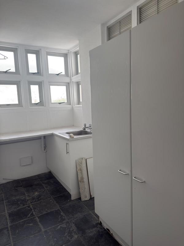 To Let 3 Bedroom Property for Rent in Sea Point Western Cape